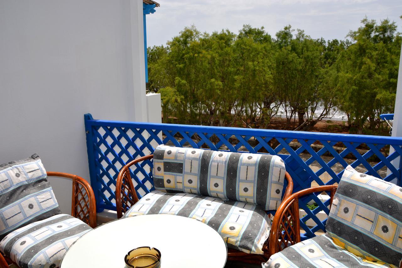 Maganas Hotel Livadi  Luaran gambar
